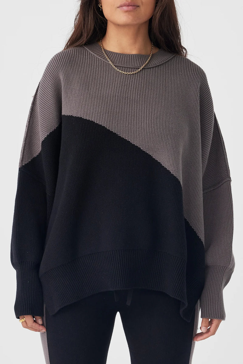 ARCAA - Neo Sweater - Black & Grey