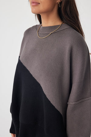 ARCAA - Neo Sweater - Black & Grey