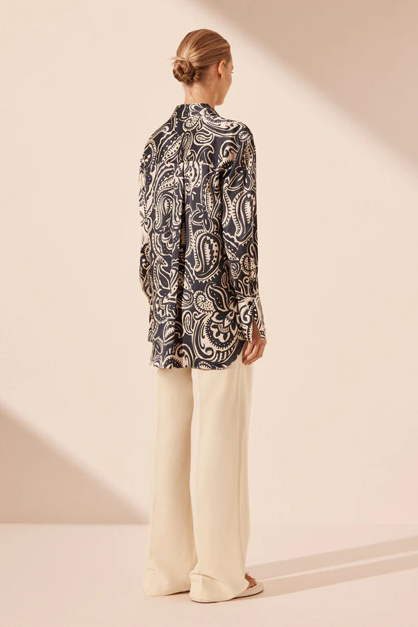 SHONA JOY - Anthea Silk Relaxed Shirt - Deep Navy/Ivory