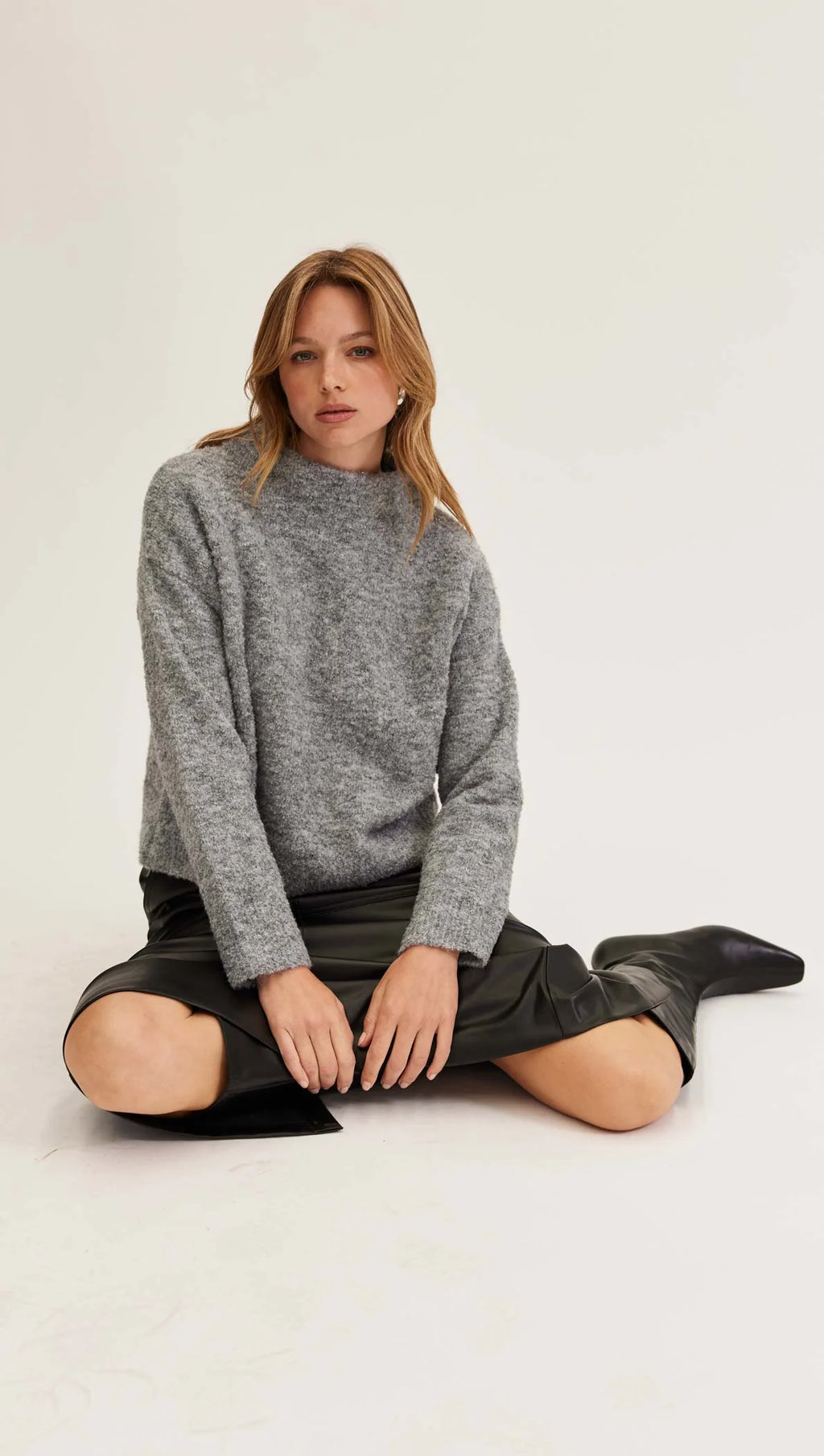 STAPLE THE LABEL - Anderson Boucle Jumper - Grey