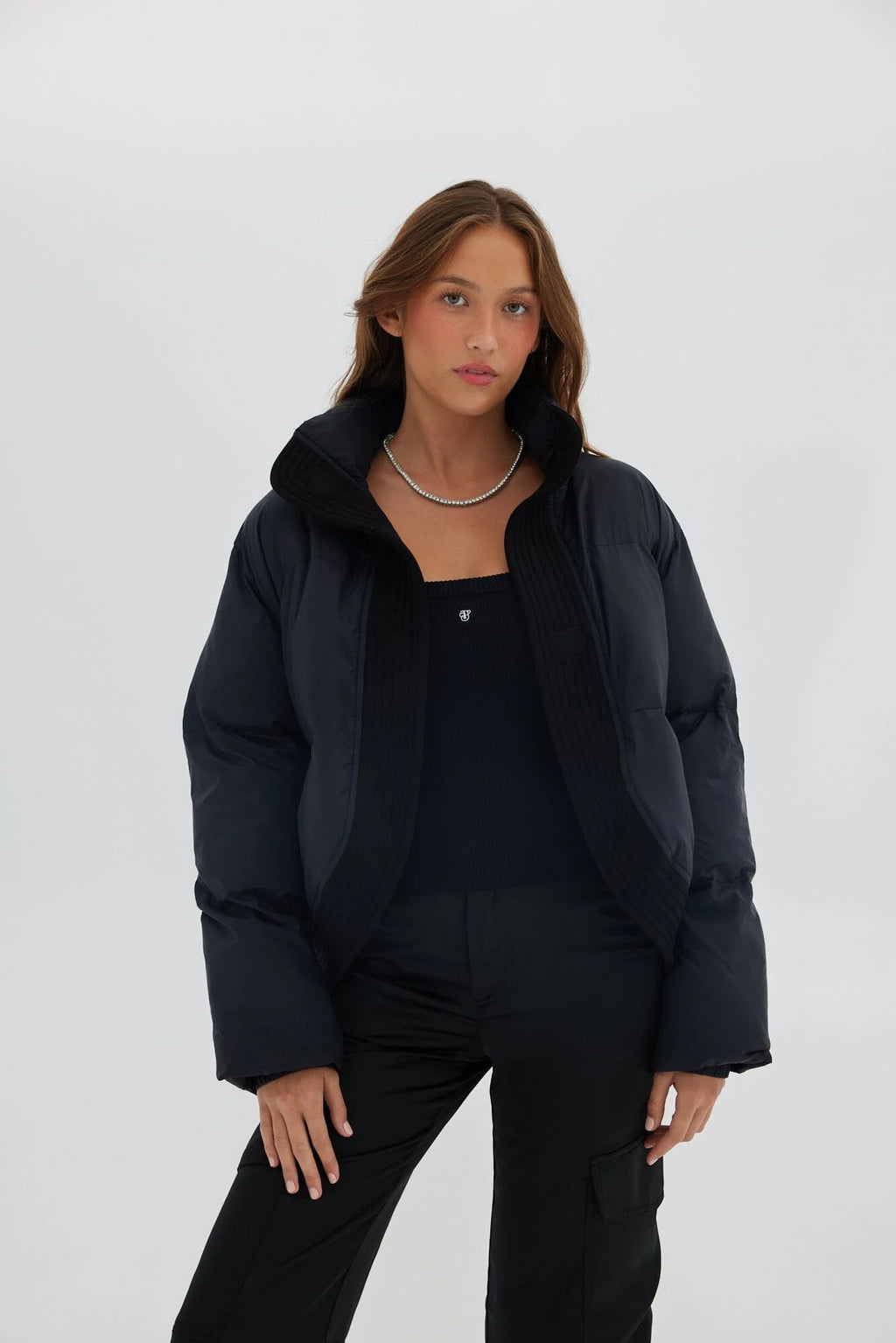 TOAST SOCIETY - Curved Front Puffer - Black